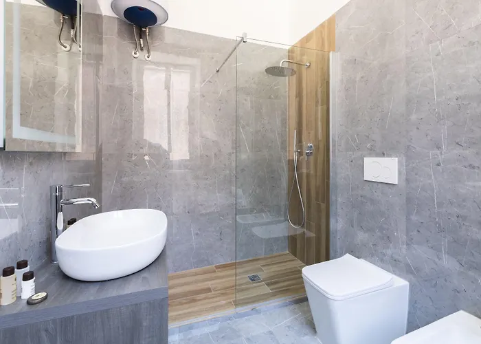 Louly Spanish Steps 4*