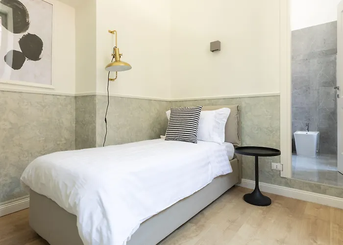 מלון דירות Louly Spanish Steps רומא