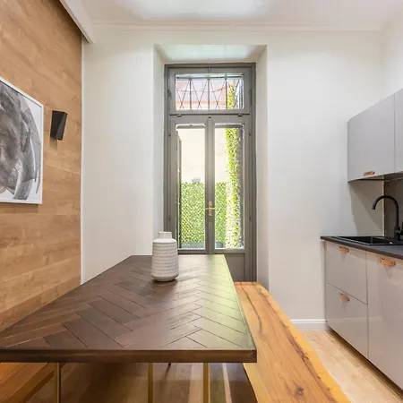 Apart-hotel Louly Spanish Steps