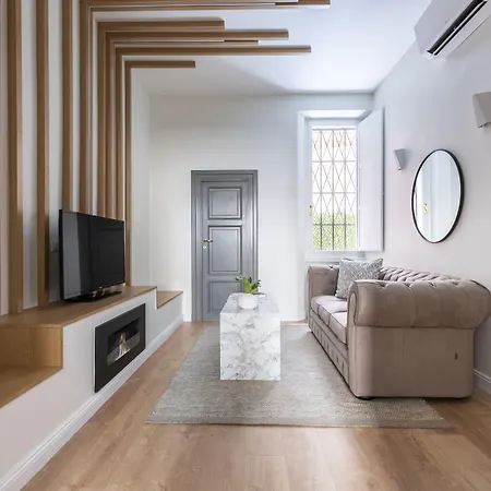 Apart-hotel Louly Spanish Steps 4*