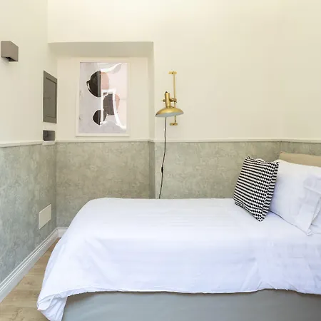 Apart-hotel Louly Spanish Steps 4*