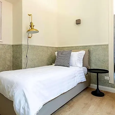 Louly Spanish Steps Aparthotel Rom