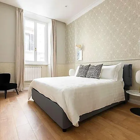 Louly Spanish Steps Aparthotel Rom